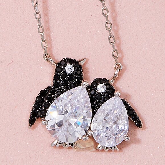 Penguin Necklace - Charmed Aroma Penguin Collection - Picture 3 of 3